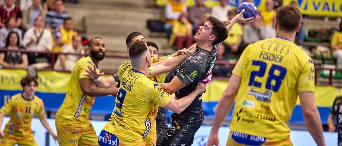 LIGA PLENITUDE: El Ángel Ximénez muere en la orilla en el tramo final (28-25)