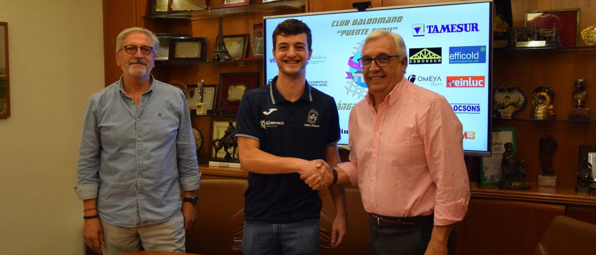 COMUNICADO OFICIAL: El equipo ASOBAL seguirá contando con el joven extremo pontanés Antonio Cabello