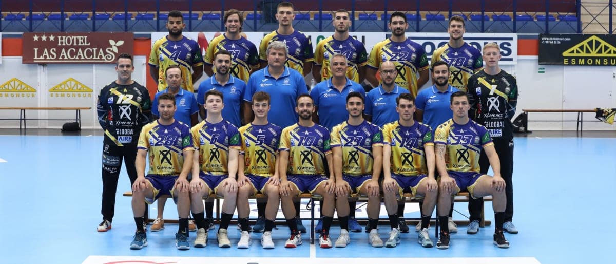 LIGA ASOBAL: El Ángel Ximénez estrena este domingo en Cangas su décima temporada en la élite