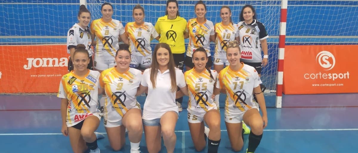 EQUIPOS SÉNIOR: El sénior femenino tira de épica y suma su primer triunfo en pretemporada (24-26)