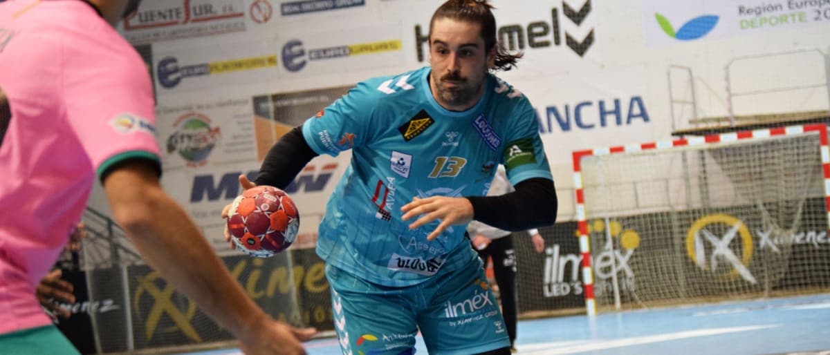 COMUNICADO OFICIAL: El central Juan Castro se despide de Ángel Ximénez tras tres temporadas