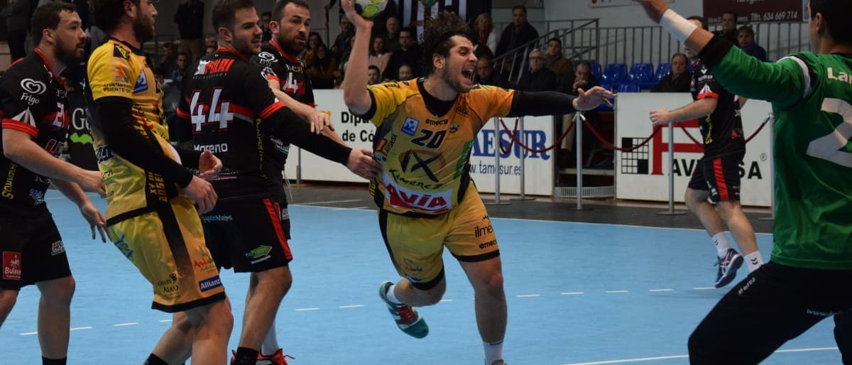 El Ximénez – AVIA certifica su pase ante el Viveros Herol BM Nava (28-28)