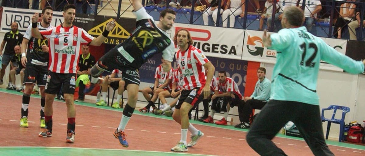 El Ángel Ximénez ganó con todo merecimiento al Puerto Sagunto