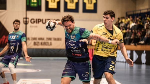 LIGA NEXUS ENERGÍA ASOBAL: El Cajasol Ángel Ximénez plantó cara pero no fue suficiente ante Bidasoa (32-27)