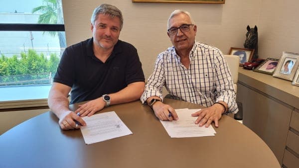 COMUNICADO OFICIAL: Paco Bustos y Agus Avilés continuarán un año más al frente del equipo ASOBAL