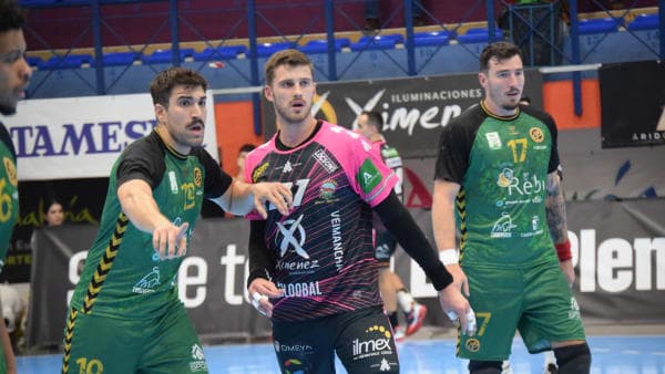 COMUNICADO OFICIAL: El Ángel Ximénez seguirá contando con el especialista defensivo Tiago Sousa