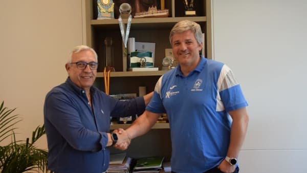 COMUNICADO OFICIAL: Paco Bustos renueva su compromiso en el banquillo del Ángel Ximénez
