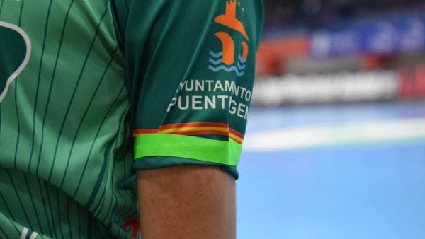 CLUB: El equipo ASOBAL se suma a la iniciativa «Brazaletes de Esperanza» con motivo del Día conta el Cáncer