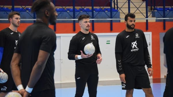 EQUIPO ASOBAL: Doble ración de amistosos para la última semana de pretemporada invernal