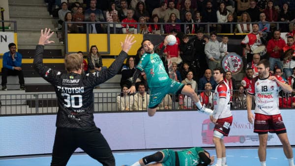 LIGA PLENITUDE ASOBAL: Un mal final de partido deja sin premio al Ángel Ximénez en Nava (27-26)