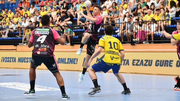 LIGA PLENITUDE ASOBAL: El Ángel Ximénez sufre un duro revés en Irun (37-19)