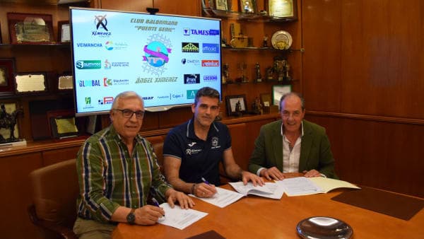 COMUNICADO OFICIAL: Álvaro De Hita renueva para cumplir una década en Puente Genil