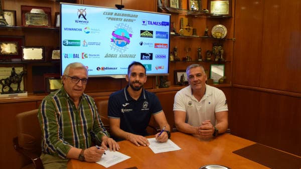 COMUNICADO OFICIAL: José Cuenca seguirá capitaneando al Ángel Ximénez en su undécima temporada en ASOBAL