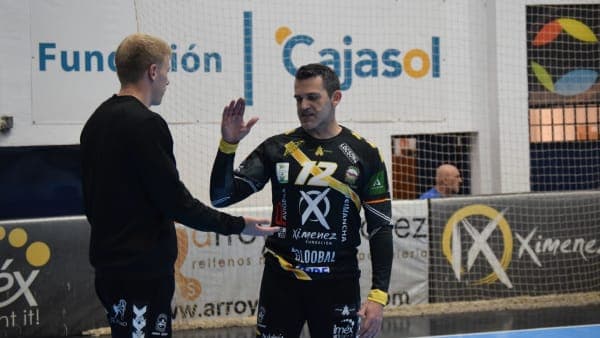 LIGA PLENITUDE ASOBAL: Álvaro De Hita sobre la visita al Barça: «Tenemos que competir contra ellos igual que con todos los equipos»