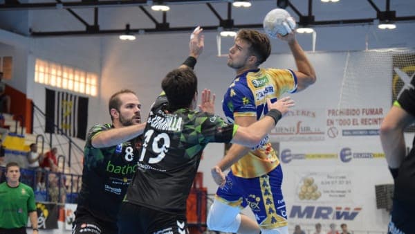 LIGA PLENITUDE ASOBAL: El Ángel Ximénez visita al equipo revelación de la temporada: Bathco BM Torrelavega