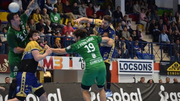 LIGA PLENITUDE ASOBAL: Tablas en el marcador y reparto de puntos entre Ángel Ximénez y REBI Cuenca (30-30)