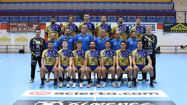 LIGA ASOBAL: El Ángel Ximénez estrena este domingo en Cangas su décima temporada en la élite