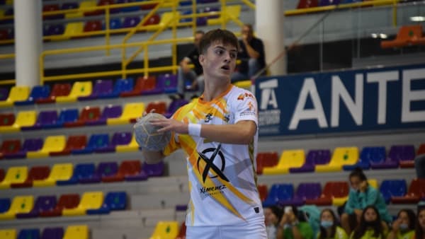 COMUNICADO OFICIAL: Antonio Cabello ficha por el equipo ASOBAL tras finalizar su etapa de formación en el club
