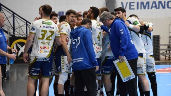 LIGA SACYR ASOBAL: Paco Bustos sobre el duelo ante Incarlopsa Cuenca: «Tenemos que ser capaces de llevar el ritmo y llegar al final del partido con opciones»