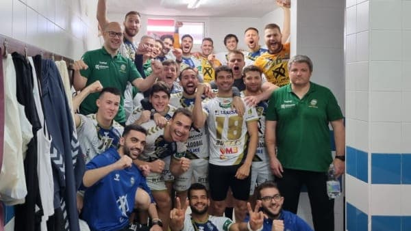 LIGA SACYR ASOBAL: Los de Paco Bustos cumplen ante Cangas y se acercan a la permanencia (33-30)