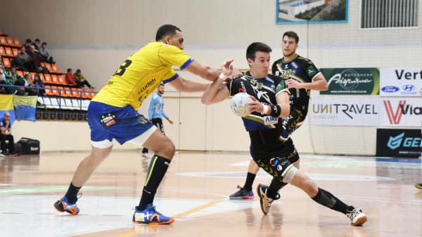 LIGA SACYR ASOBAL: Un muy superior Bidasoa Irun no da opción al Ángel Ximénez en Artaleku (34-24)