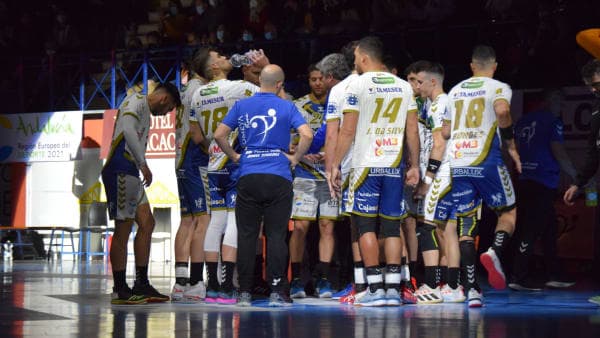 LIGA SACYR ASOBAL: Paco Bustos sobre el partido ante BM Logroño La Rioja: «Todos los partidos son importantes, todos se pueden luchar y a eso vamos»