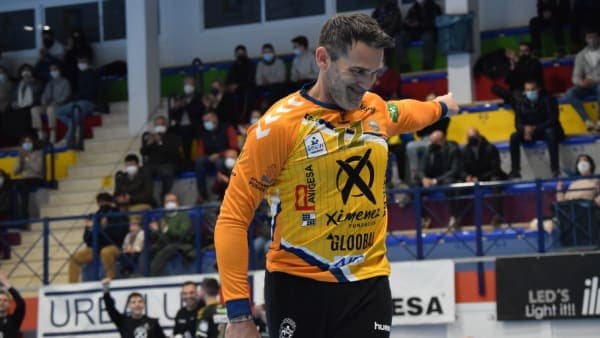COPA DEL REY: El Ángel Ximénez pone un pie en la F8 tras ganar con solvencia al UBU San Pablo Burgos (37-29)