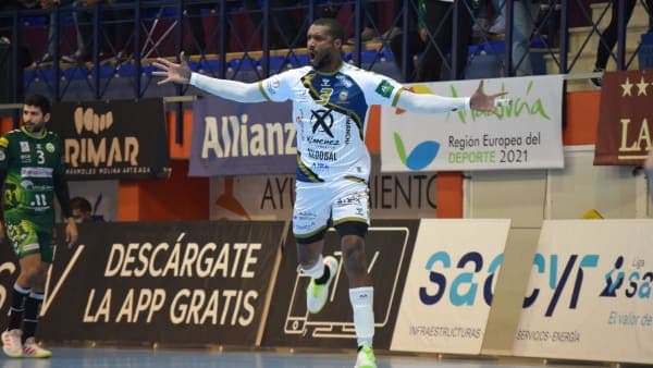 COMUNICADO OFICIAL: Délcio Pina se despide del Ángel Ximénez
