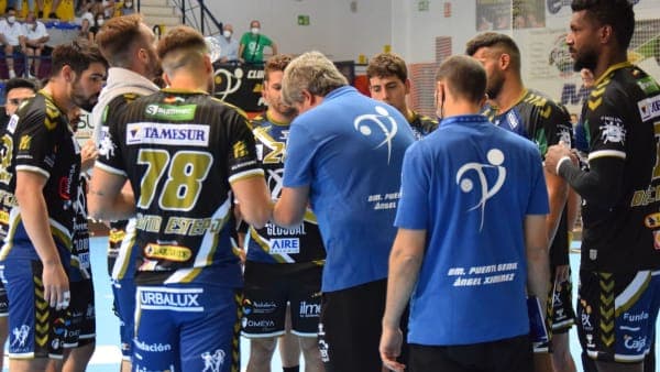 LIGA SACYR ASOBAL: Paco Bustos: «Bidasoa está jugando a un grandísimo nivel»