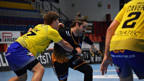 LIGA SACYR ASOBAL: El Ángel Ximénez visita Artaleku en su penúltima salida de la temporada