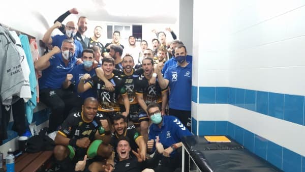 LIGA SACYR ASOBAL: El Ángel Ximénez continúa en la senda de la victoria tras vencer a Helvetia Anaitasuna (32-31)