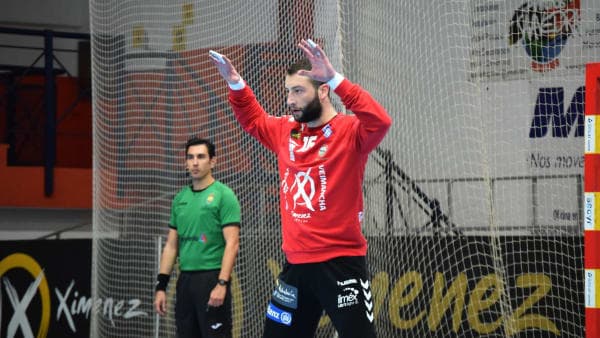 COMUNICADO OFICIAL: El meta bosnio Adi Ahmetasevic se despedirá de Puente Genil a final de temporada