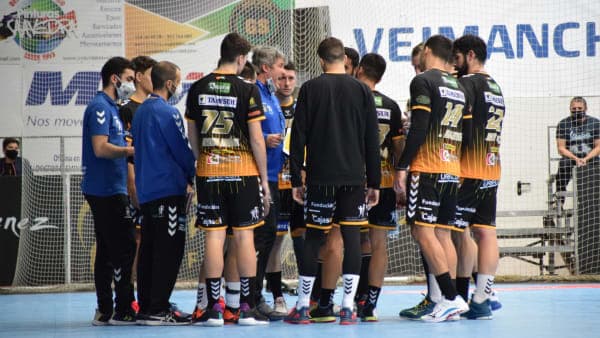 LIGA SACYR ASOBAL: El Ángel Ximénez afronta una importante semana con cuatro puntos en juego