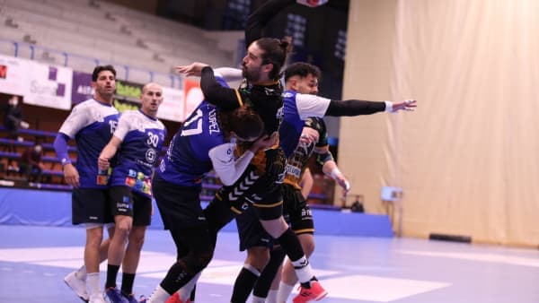 PRETEMPORADA: El equipo ASOBAL disputará este viernes el amistoso ante BM Benidorm a puerta cerrada