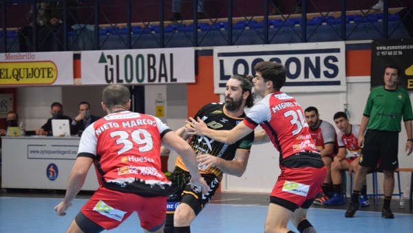 LIGA SACYR ASOBAL: El Ángel Ximénez cae en casa ante Bada Huesca (28-30)