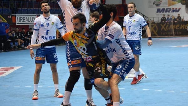 COPA DEL REY: El Ángel Ximénez – AVIA se lleva el primer asalto por la mínima (28-27)