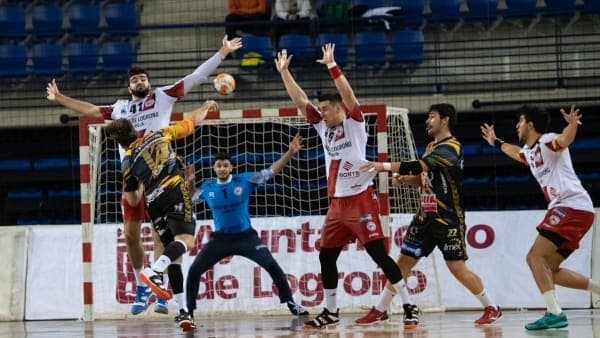 LIGA ASOBAL: Un combatiente Ángel Ximénez – AVIA se queda a las puertas de dar la sorpresa en Logroño (35-34)
