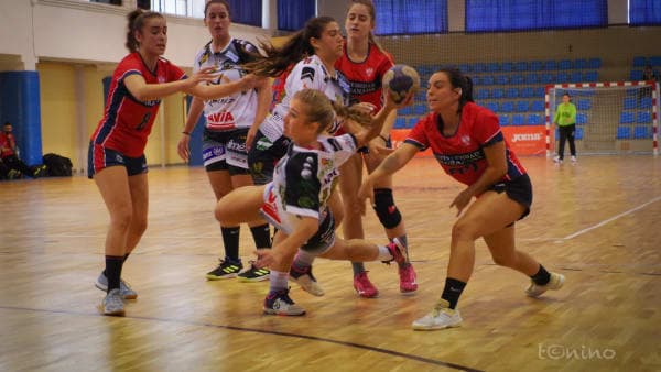 CLUB: La competición oficial llega este fin de semana para diversas categorías del Ángel Ximénez