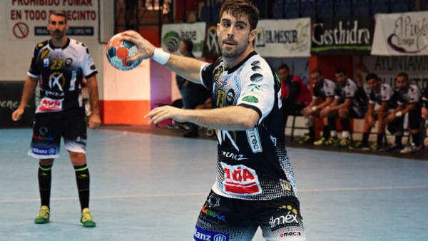 COMUNICADO OFICIAL: Renovación de Juan Castro