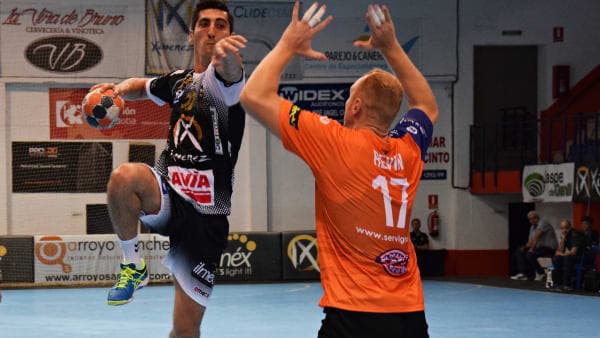 Novica Rudovic alcanza la cifra de los 1000 goles en Liga Asobal