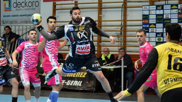 Cangas, última parada de la primera vuelta de Liga Asobal