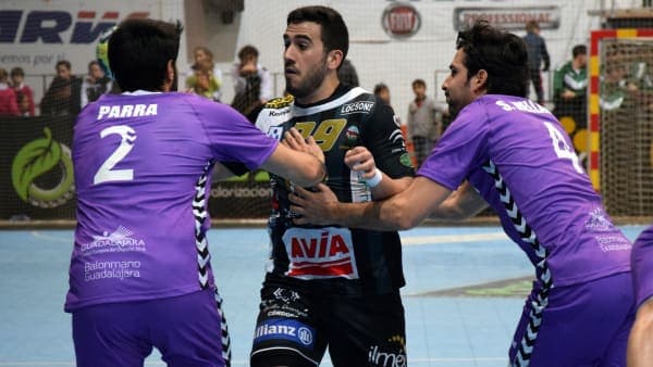 El Ximénez – AVIA quiere seguir invicto en Liga