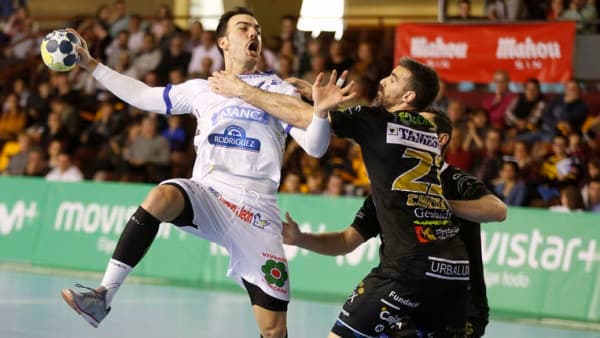 Un perseverante Ximénez – AVIA se vuelve a quedar a las puertas del premio (27-26)