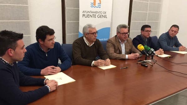 El Ayuntamiento de Puente Genil renueva su convenio con el club