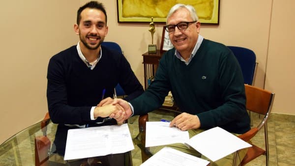 Comunicado oficial: El capitán José Cuenca renueva su compromiso con el Ángel Ximénez – AVIA