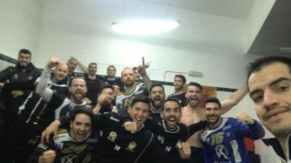 Victoria sobre Cangas para cerrar la primera vuelta (29-24)