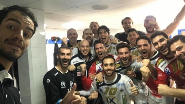 El Ángel Ximénez – AVIA presume de gesta en Pontevedra (29-31)