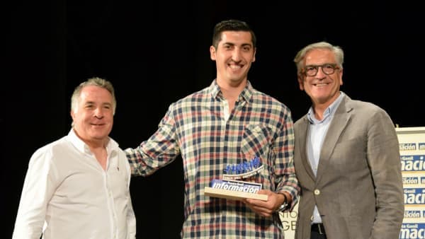 Novica Rudovic recibe el premio al máximo goleador en la V Gala del Deporte