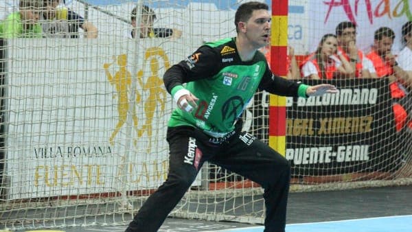 Jorge Oliva renueva por el Ángel Ximénez – AVIA