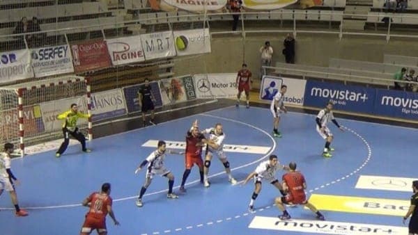 El Ángel Ximénez – AVIA cede por la mínima ante el Bada Huesca (28-27)